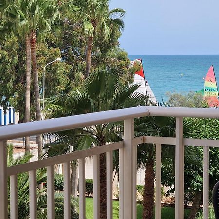 Apartamento Dos Habitaciones, Frente A La Playa, Benicàssim Exteriör bild