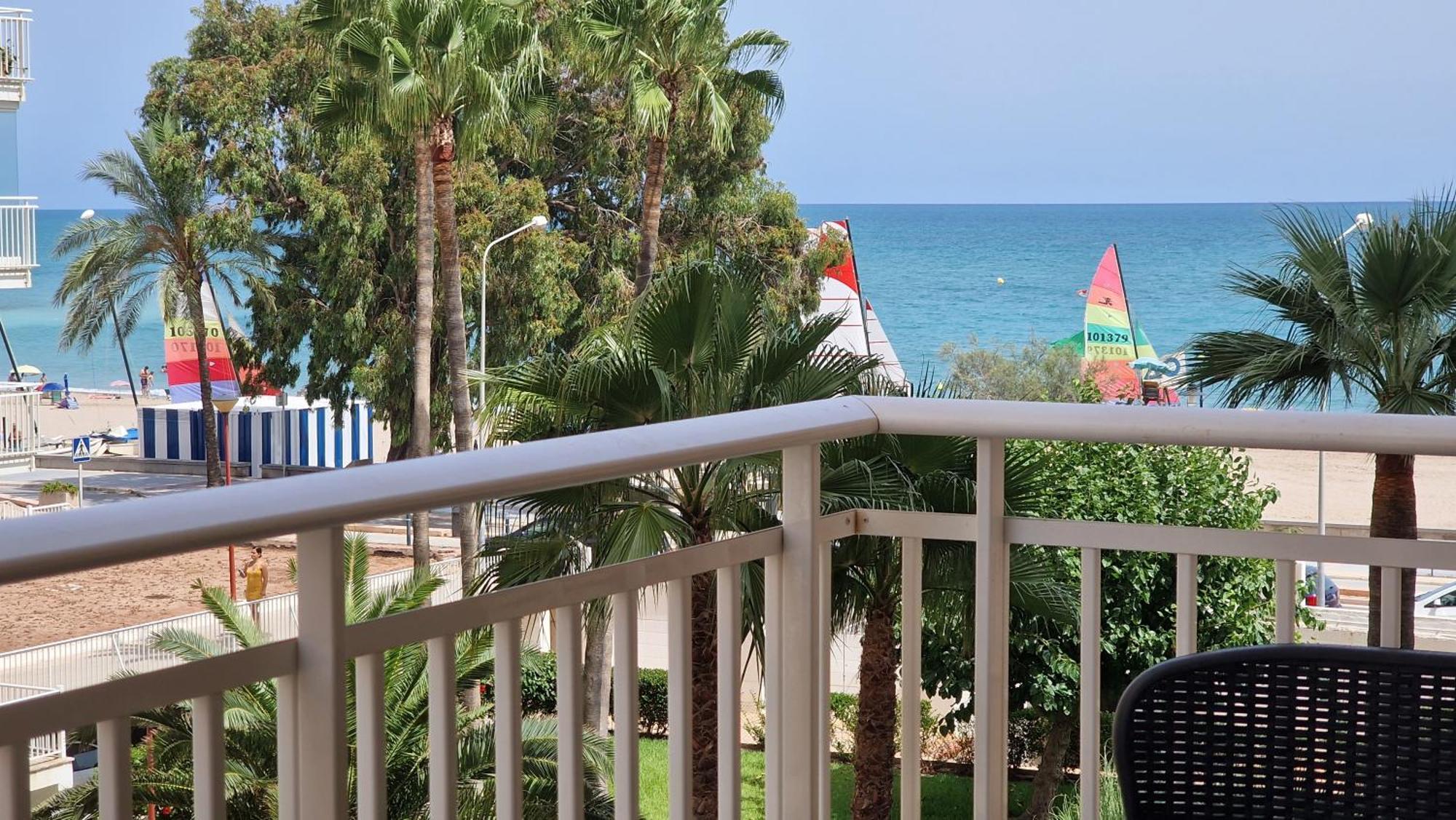 Apartamento Dos Habitaciones, Frente A La Playa, Benicàssim Exteriör bild